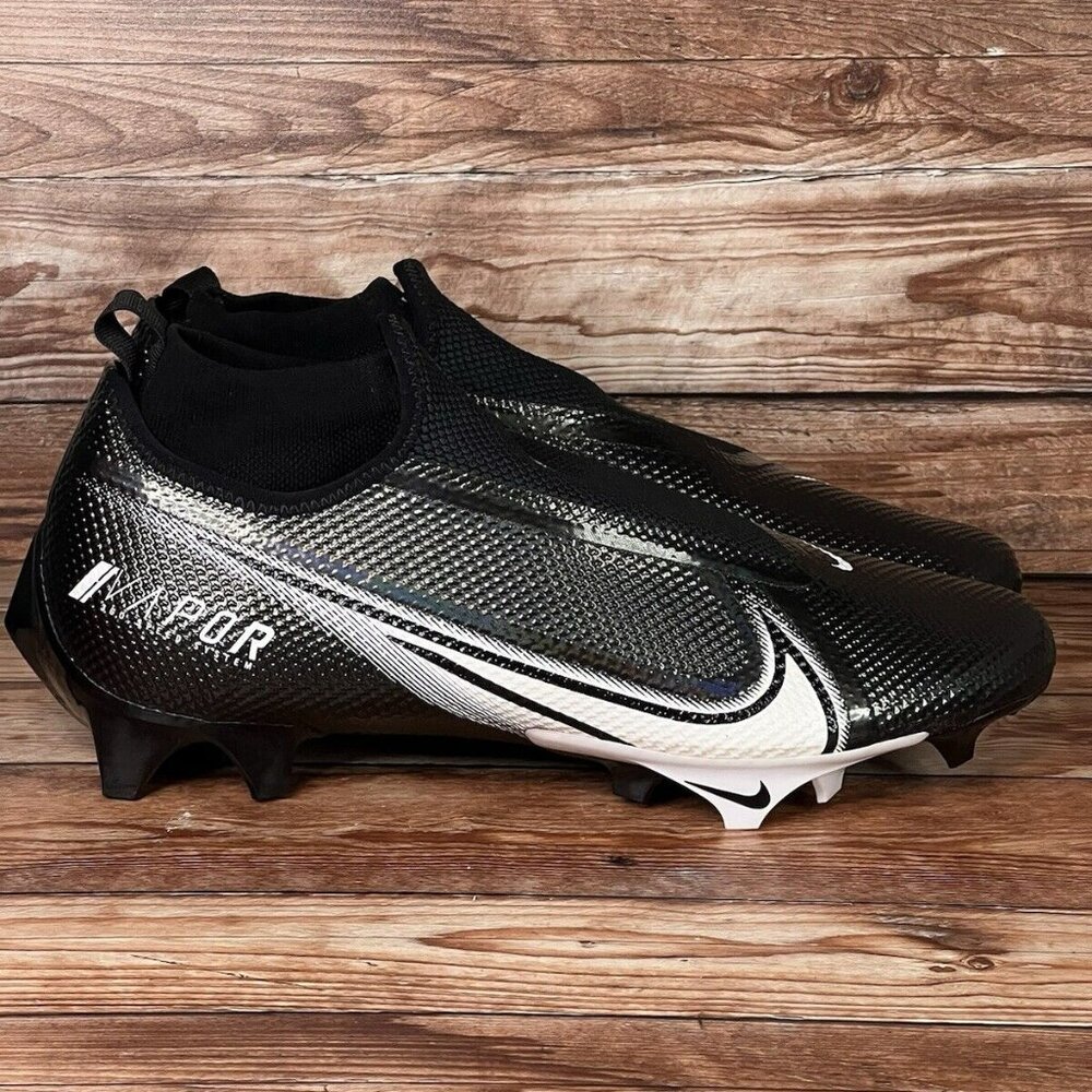 Nike Vapor Edge Pro 360 Football Cleats Black White Men’s Sizes AO8277-001 New